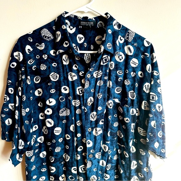 β
Vintage 90βs Structure Pattern Casual Button Down - Blue/White β
- Picture 11 of 17